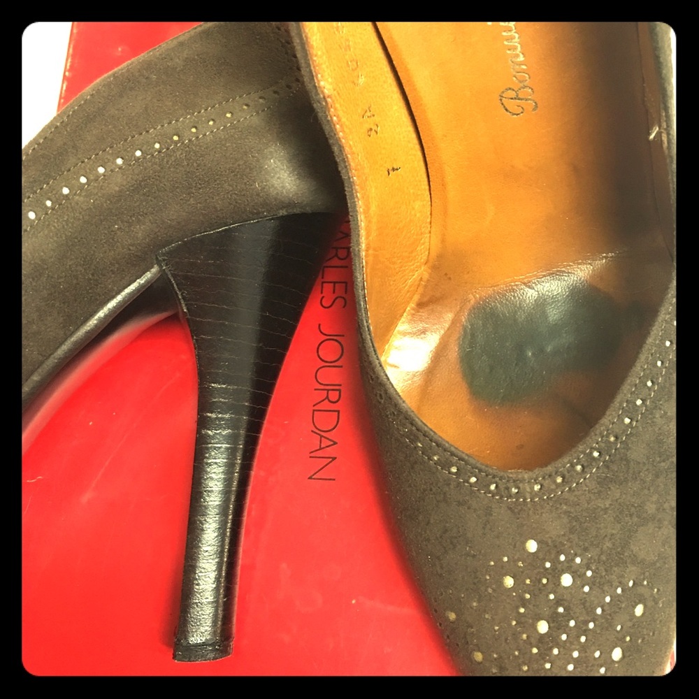 Charles Jourdan vintage brown suede wood heel